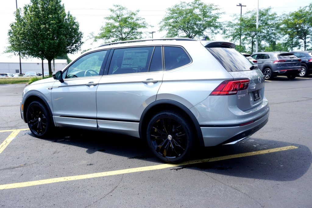 New 2020 Volkswagen Tiguan 2.0T SE R-Line Black 4D Sport Utility in # ...